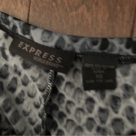 Express Y2K Vintage High-Waist Reptile Print Slit Boot Cut Pants - Picture 3 of 11